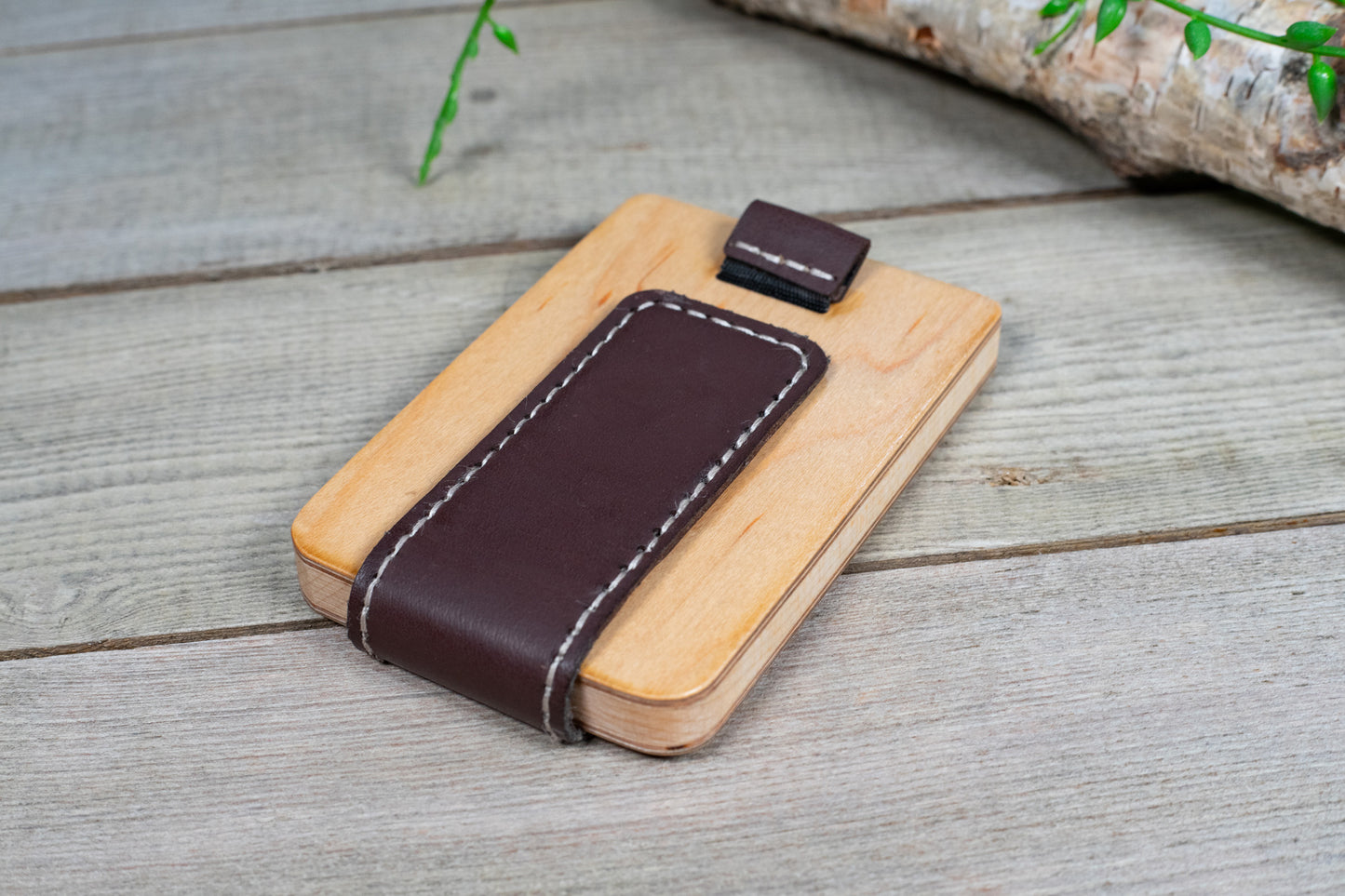 TreeShell Maple Wood & Leather Wallet with Magnetic Money Clip