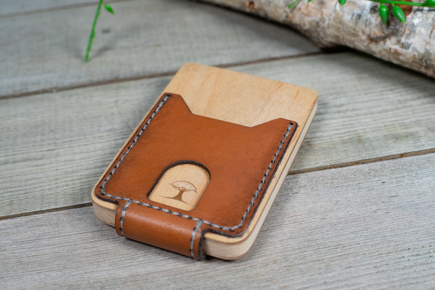 TreeShell Maple Wood & Leather Wallet with Magnetic Money Clip