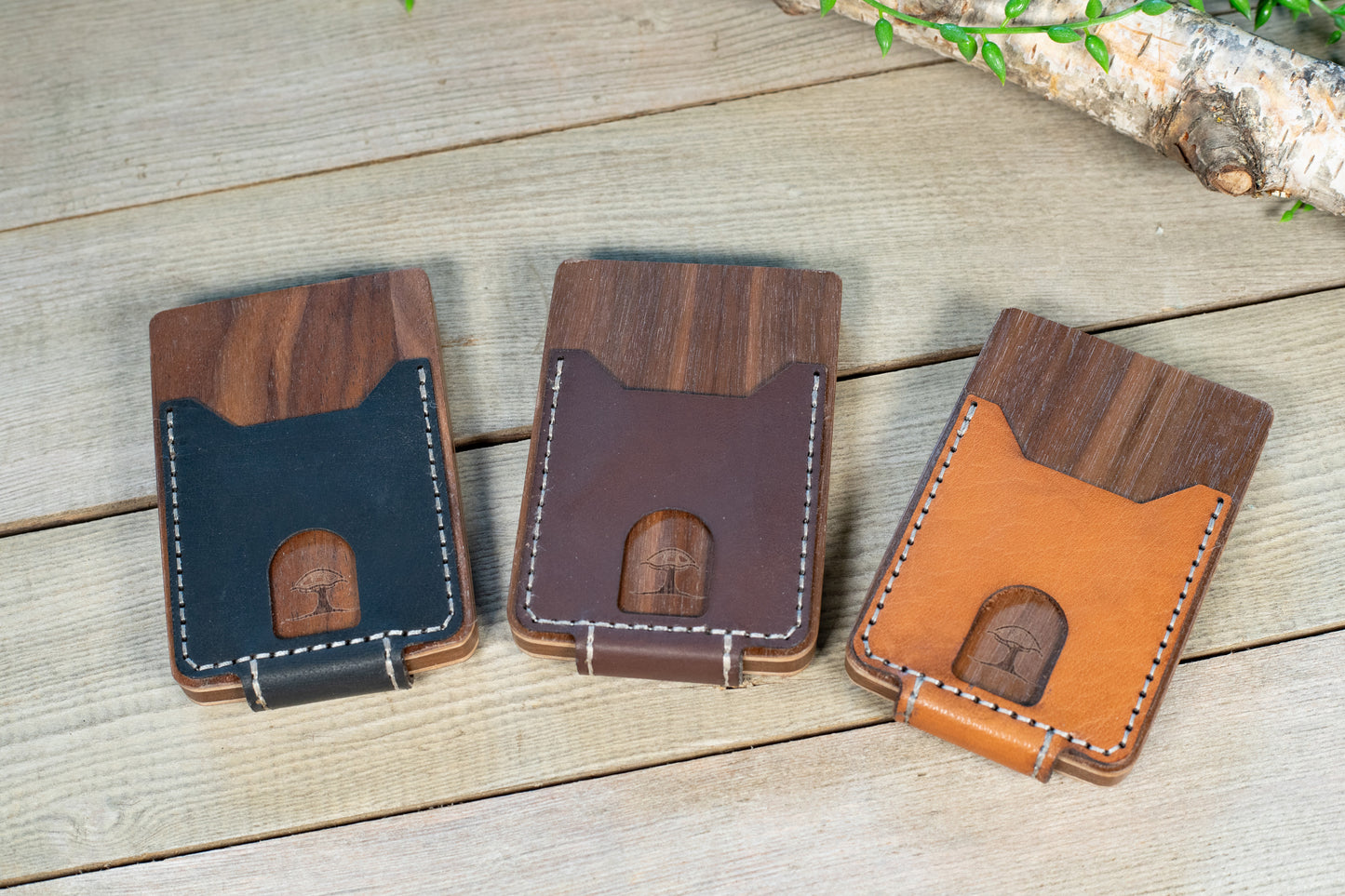 TreeShell Walnut Wood & Leather Wallet with Magnetic Money Clip