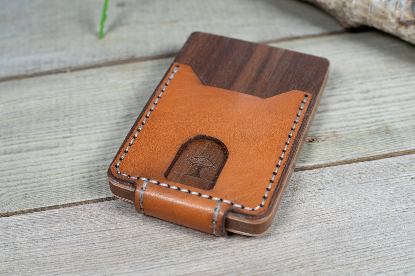 TreeShell Walnut Wood & Leather Wallet with Magnetic Money Clip